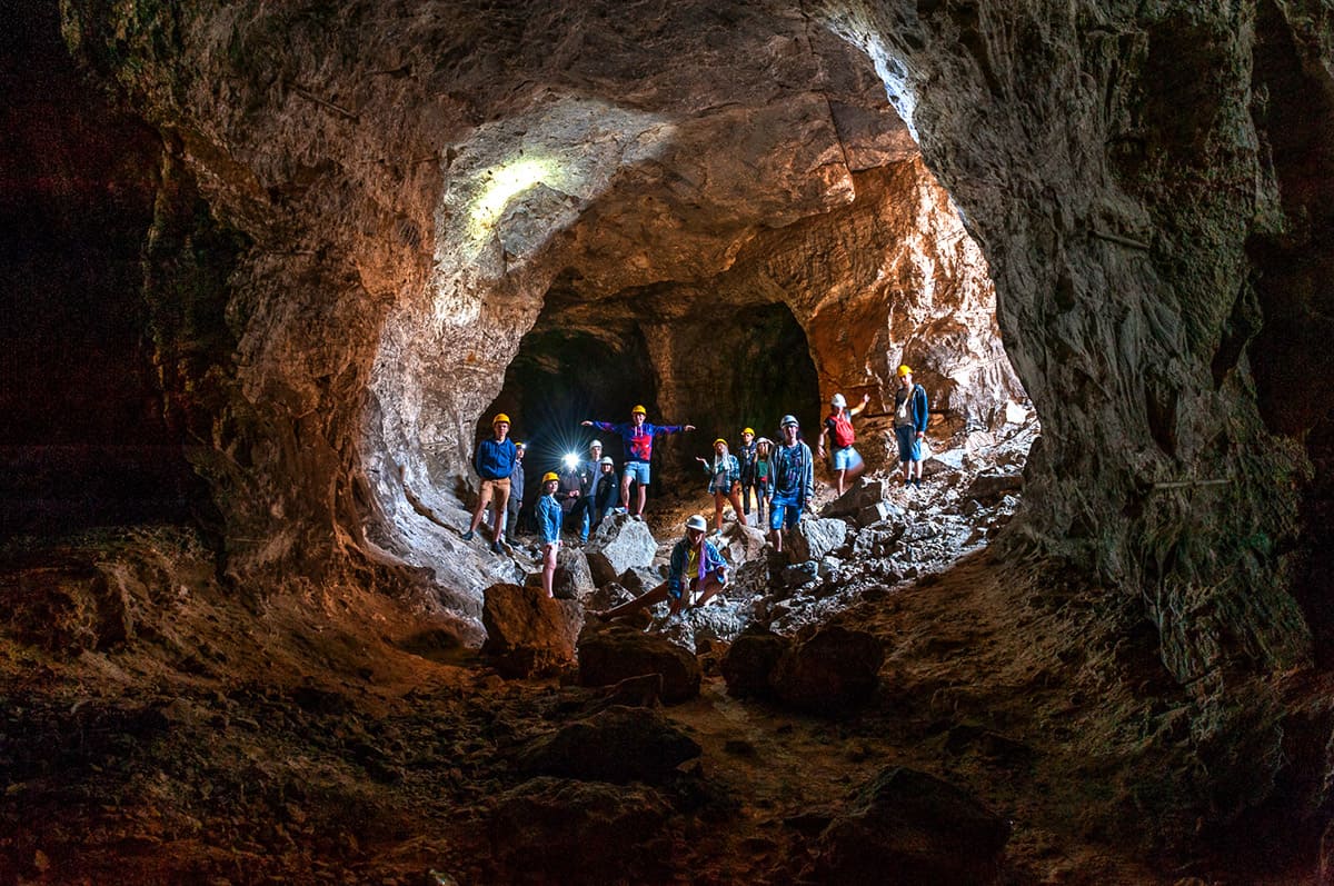 Екскурсія "Стежками підземного світу"